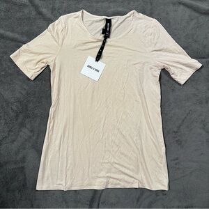 NWT Agnes & Dora Modal and Spandex Blend Fitted Tee - Cream - Size Medium